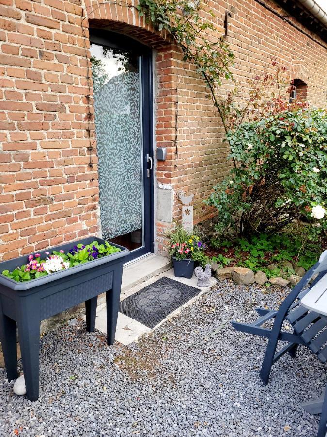 Studio Bienvenue Du Cote De Chez Nous Avec Jardin Privatif Wignehies Exterior photo